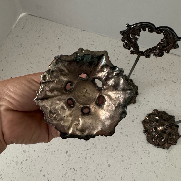 Set of 3 Victorian Heart Card Photo Display Stand 8” - Picture 3 of 5